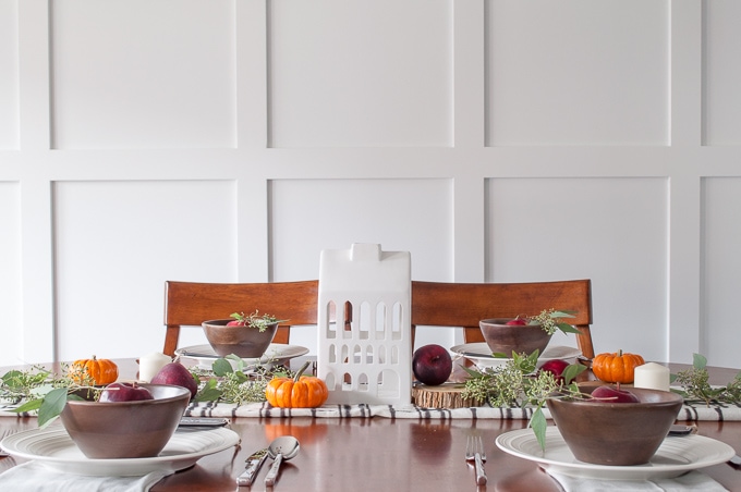 Love this gorgeous fall home tour! So much amazing decor inspiration. My favorite is the tablescape - so beautiful!