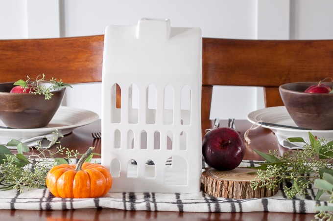 Love this gorgeous fall home tour! So much amazing decor inspiration. My favorite is the tablescape - so beautiful!