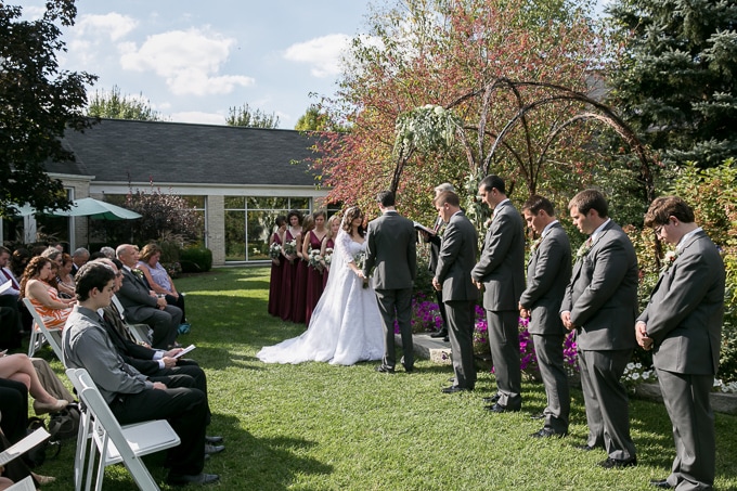 So many beautiful wedding pictures from this pretty fall wedding day. 